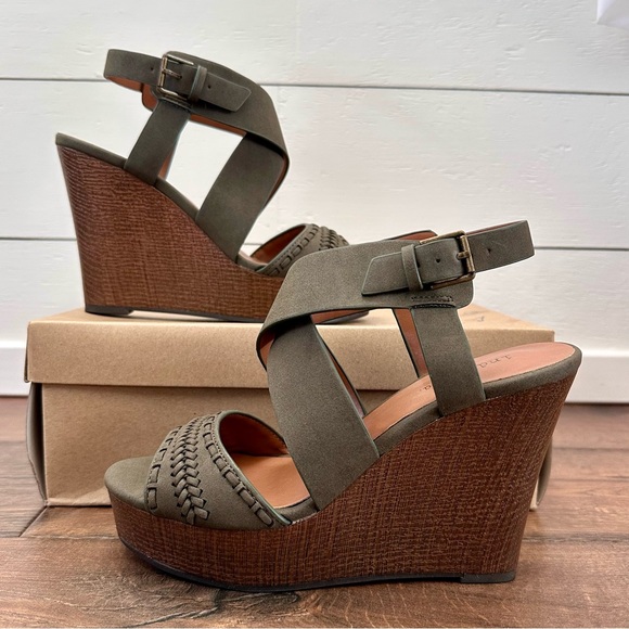 Indigo Rd. Kash Olive/Dark Green Wedge Sandal
Size 6M - Picture 2 of 10